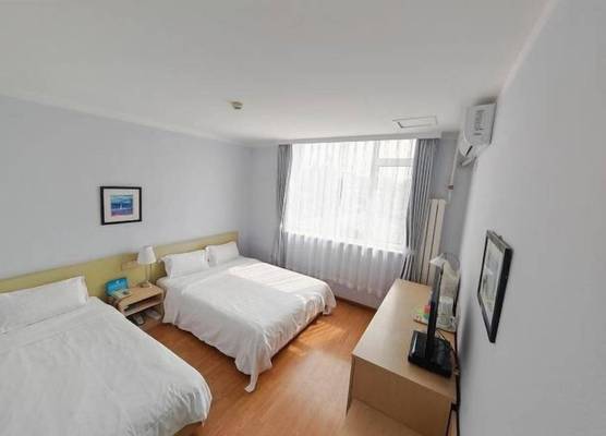 Guantong Modern Hotel (Beijing Qianmen) 1