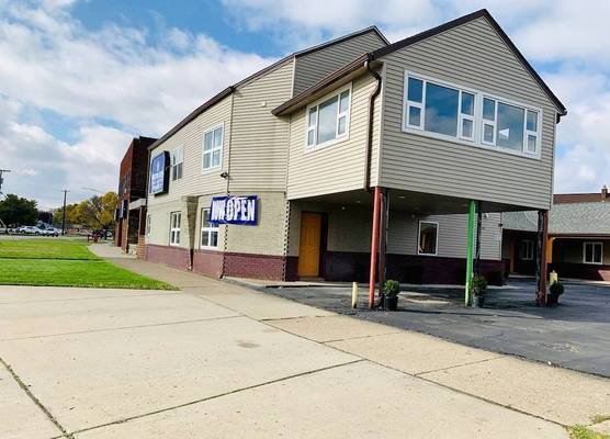 Motor City Inn & Suites 1