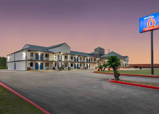 Studio 6 - Texas City, TX 1
