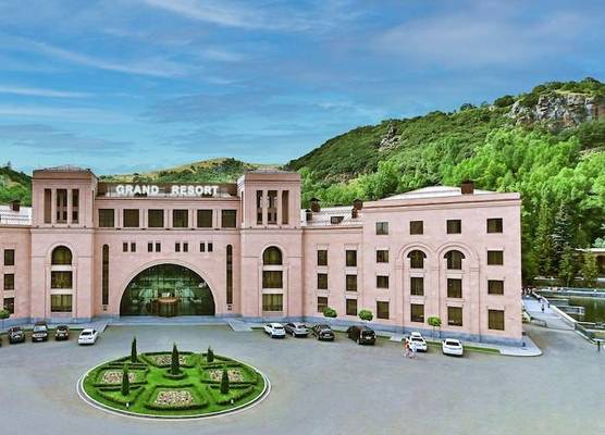 Grand Resort Jermuk Sanatorium 1