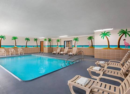 Days Inn by Wyndham Kansas City International Airport 1