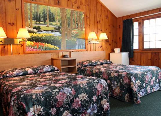 Studio Motel of Lake George 1