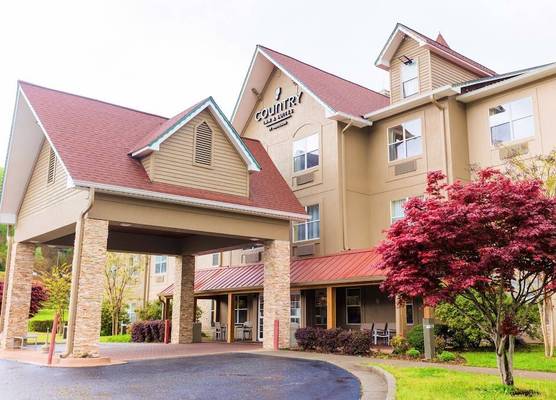 Country Inn & Suites by Radisson, Helen, GA 1