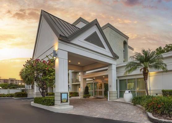 Best Western Plus North Miami-Bal Harbour 1