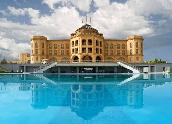 Latar Hotel Yerevan 1