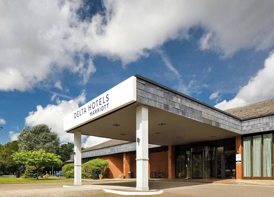 Delta Hotels Warwick (ex Hotel Warwick / Stratford-upon-Avon) 1