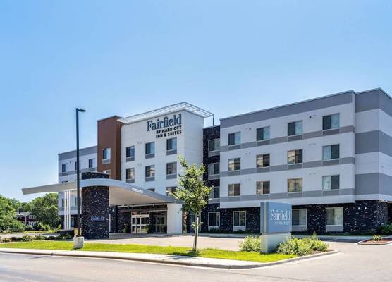 Fairfield Inn & Suites Minneapolis North 1