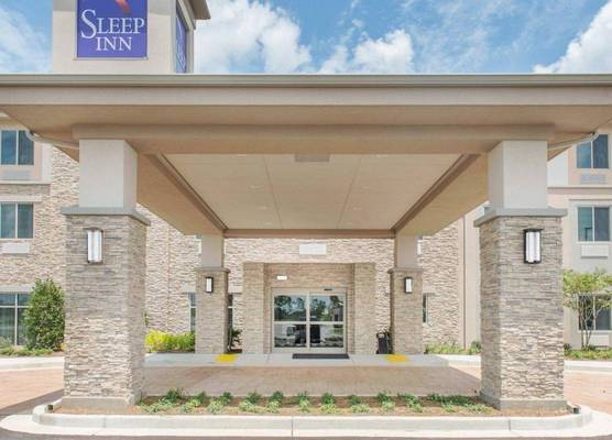 Sleep Inn & Suites Defuniak Springs - Crestview 1