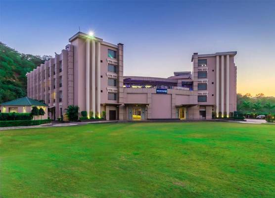 Golden Tulip Panchkula 1