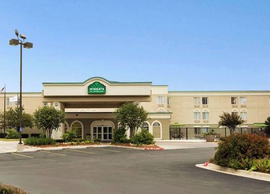 Wingate by Wyndham San Marcos 1