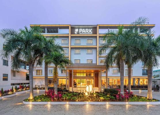 Park Inn & Suites by Radisson Bengaluru Yelahanka 1