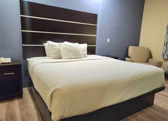 Days Inn by Wyndham Baton Rouge Airport 1