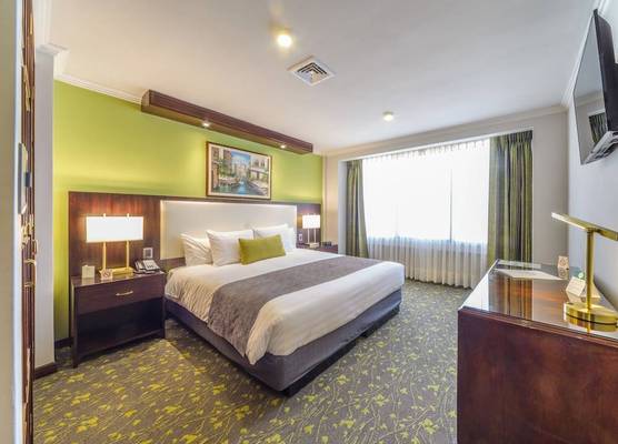 Ritz Apart Hotel 1