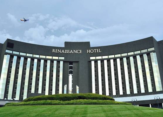 Renaissance St. Louis Airport Hotel 1