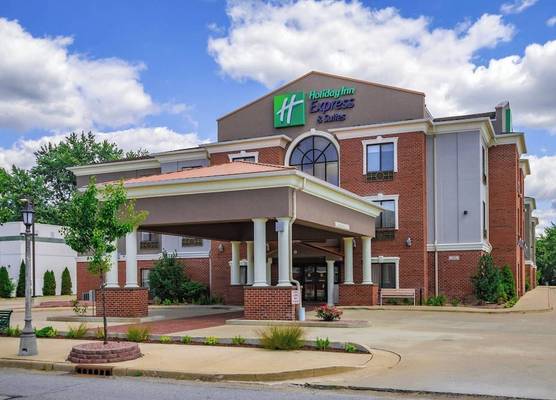 Holiday Inn Express & Suites SOUTH BEND - NOTRE DAME UNIV. by IHG 1
