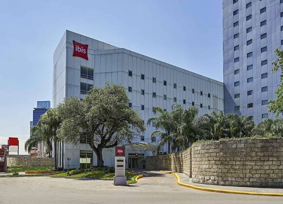 Ibis Monterrey Valle 1