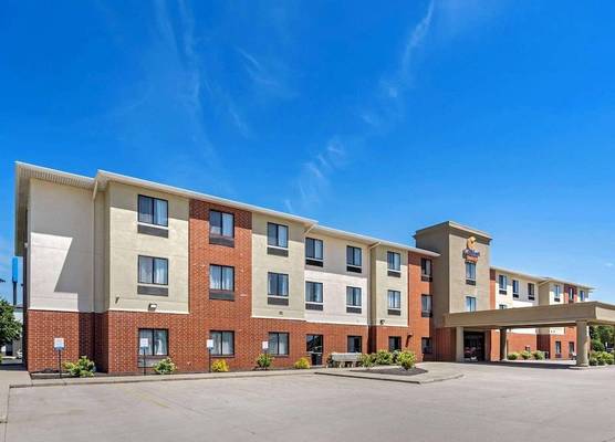 Comfort Suites Merrillville near US 30 1