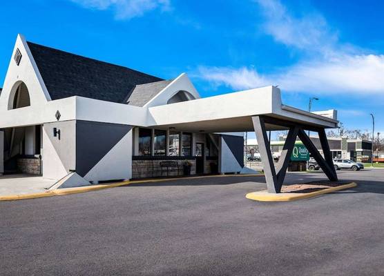 Quality Inn & Suites Council Bluffs - Omaha East 1
