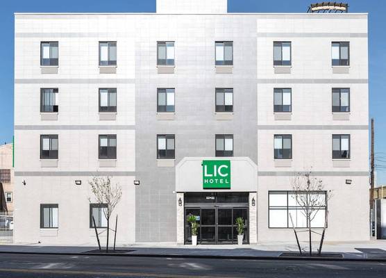 LIC Hotel 1