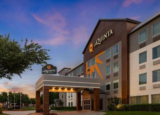 La Quinta by Wyndham Austin Round Rock 1