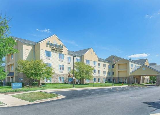 Fairfield Inn & Suites by Marriott Chicago Naperville 1