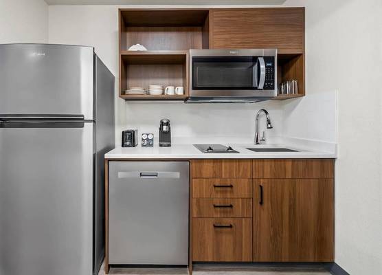 Everhome Suites Rochester Greece 1