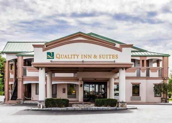 Quality Inn & Suites Quakertown-Allentown 1
