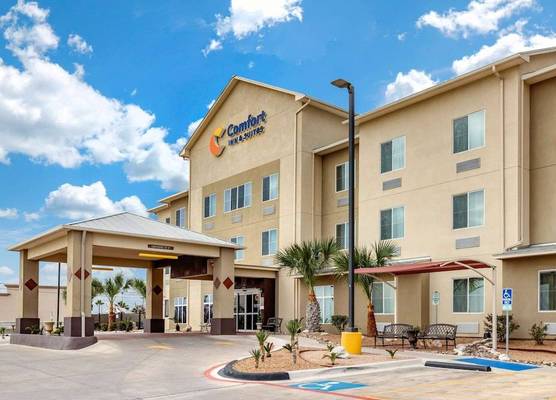 Comfort Inn & Suites Lakeside 1