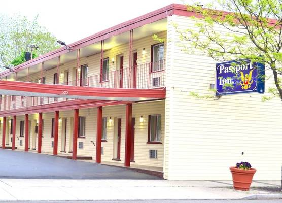 Passport Inn - By The Falls NY 1