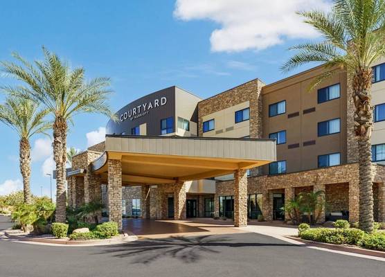 Courtyard by Marriott Phoenix Mesa Gateway Airport 1