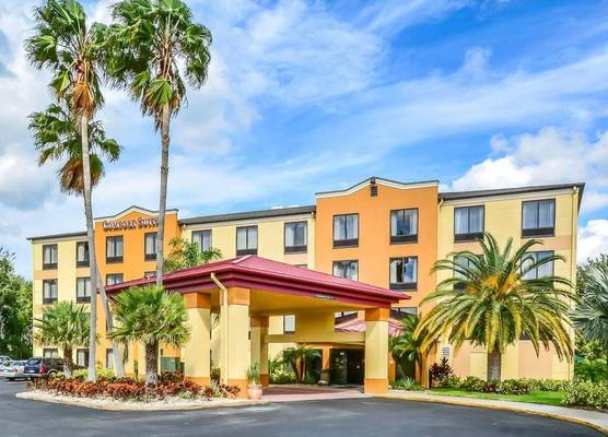 Comfort Suites Tampa - Brandon 1