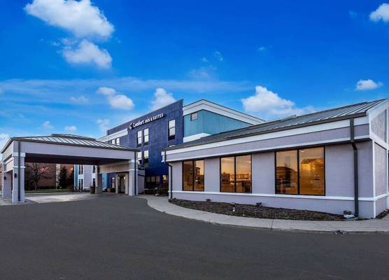 Comfort Inn & Suites Fishers - Indianapolis 1