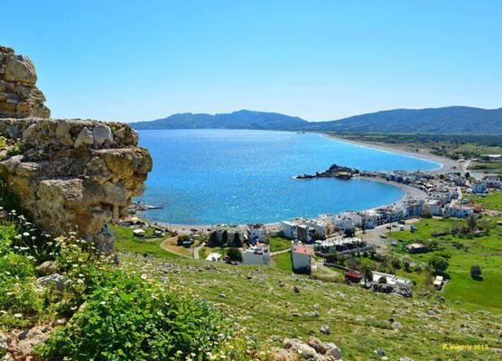 Next to Haraki beach , taverns bars & 10 to Lindos 1