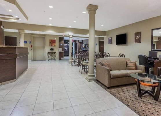 Microtel Inn & Suites by Wyndham Jacksonville Airport 1