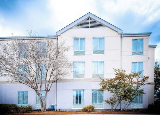 Wyndham Garden New Orleans Airport 1