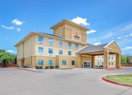 Comfort Suites Abilene Central 1