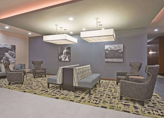 La Quinta by Wyndham Morgantown 1