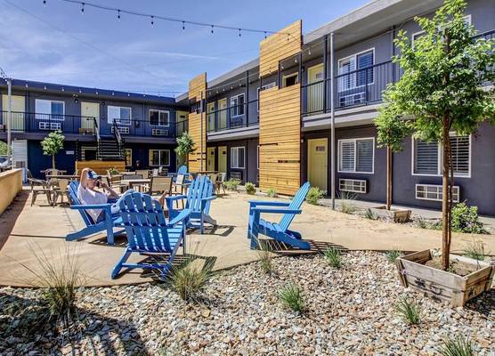 Americana Modern Hotel 1