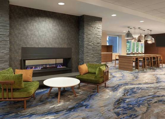 Fairfield Inn & Suites by Marriott Calgary Downtown 1