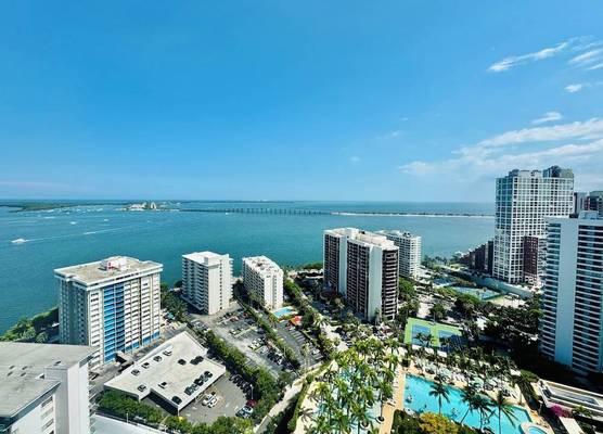 Fortune House Hotel Suites 1
