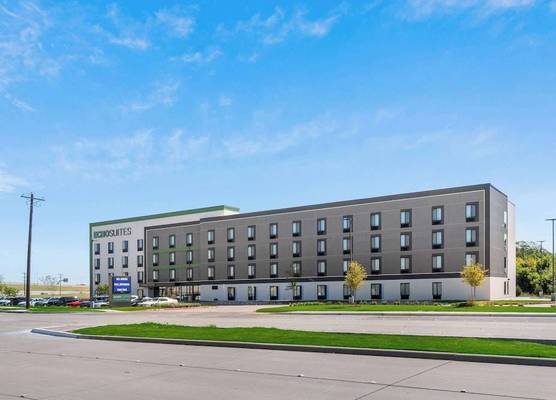 ECHO Suites Extended Stay by Wyndham Dallas Plano - Frisco 1