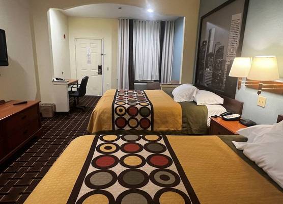 Super 8 by Wyndham Stafford Sugarland Area 1