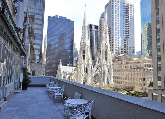 3 West Club 1