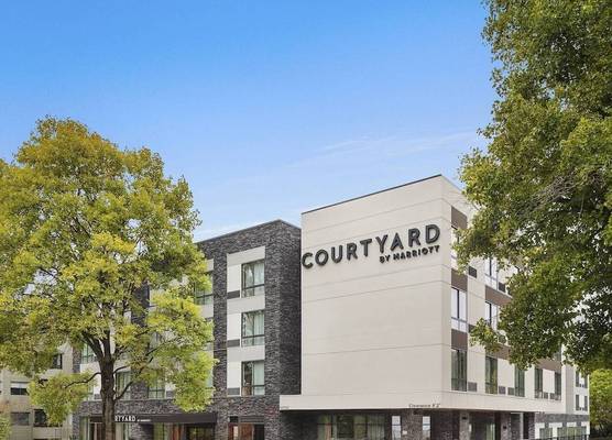 Courtyard by Marriott Seattle Northgate 1