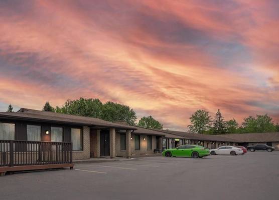 SureStay Hotel by Best Western Kemptville 1