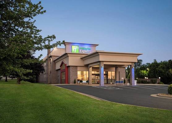 Holiday Inn Express WINCHESTER SOUTH STEPHENS CITY by IHG 1