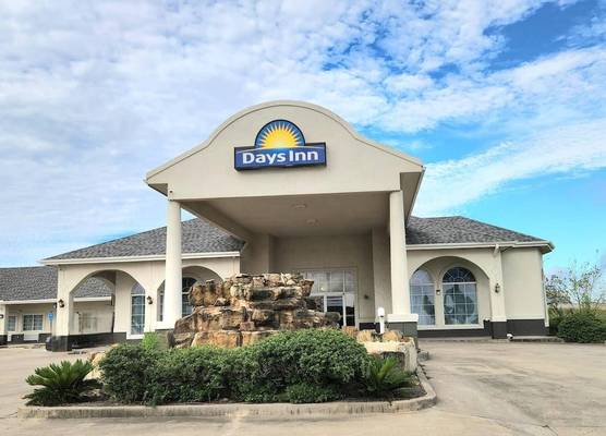Days Inn by Wyndham Robstown 1
