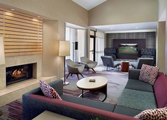 Courtyard by Marriott Fayetteville 1