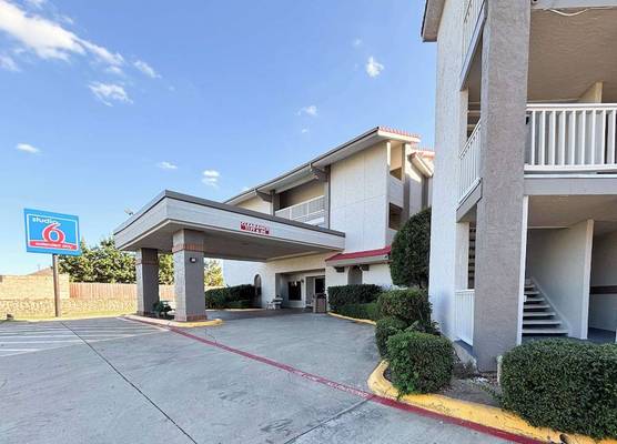OYO Hotel Irving DFW Airport North 1