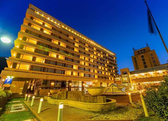Hotel Aro Palace 1